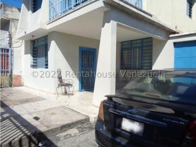 Casa en venta Centro-Este Barquisimeto 22-17473 Vc, 310 mt2, 7 habitaciones