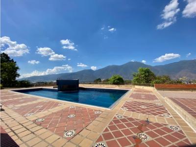 Se vende apto 290 m² -2h+s/3b+s/2p en Lomas de San Román , 290 mt2, 2 habitaciones