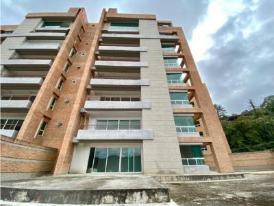 Se vende apto 530 m² -3h+s/4b+s/4p en Solar del Hatillo , 530 mt2, 3 habitaciones