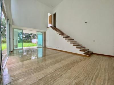 Se vende apto 106 m² -1h/2b/3p en Lomas de La Lagunita, 106 mt2, 1 habitaciones