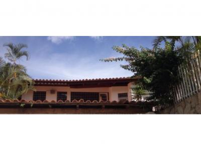 Amplia Casa en Venta Prados del Este 900m2 5h+s/5b+s/4p, 900 mt2, 6 habitaciones