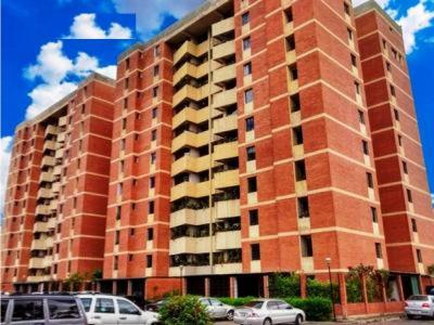 Apartamento En Venta - Terrazas De Guaicoco 104 Mts2 Caracas, 104 mt2, 3 habitaciones