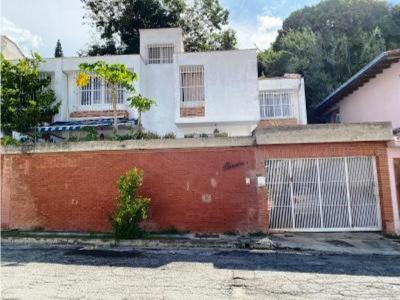 Casa En Venta - Alto Prado 270 Mts2 C. / 209 Mts2 T. Caracas, 270 mt2, 6 habitaciones
