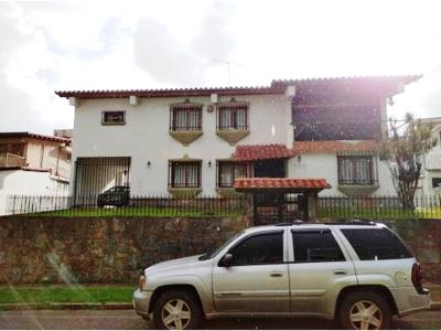 Casa En Venta - El Marqués 350 Mts2 C. / 780 Mts2 T. Caracas, 350 mt2, 5 habitaciones