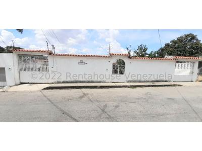 Casa en venta Colinas de Santa Rosa Barquisimeto 22-22863 RM, 400 mt2, 6 habitaciones