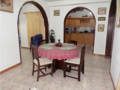Casa en Venta en Santa Cecilia Cabudare 23-9486 YB, 269 mt2, 4 habitaciones