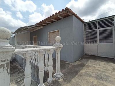 Casa en venta Urb. Yucatan Barquisimeto 22-21676 04145265136 LD, 194 mt2, 4 habitaciones