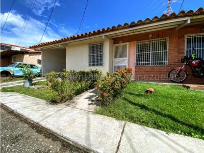 Casa en Venta Yacural de  Barquisimeto  23-6871 M&N 04245543093, 71 mt2, 3 habitaciones