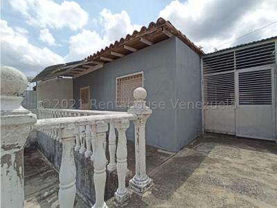 Casa en venta Urb Yucatan Barquisimeto 22-21676 04145265136 LD, 194 mt2, 4 habitaciones