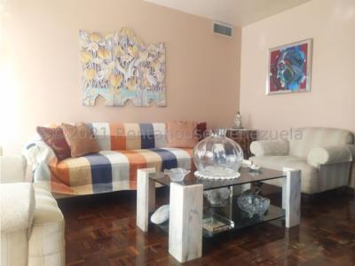 Apartamento en Venta Nueva Segovia Barqto 22-26925 M&N 04245543093, 210 mt2, 4 habitaciones