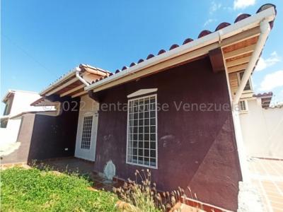 Casa en Venta Los Samanes Cabudare 22-21866 SPS 0414-5740364, 200 mt2, 3 habitaciones