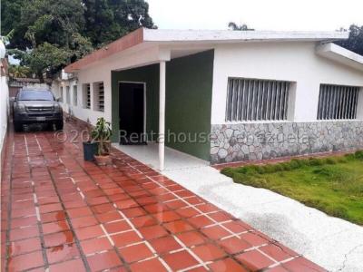 Casa en Venta al Oeste de  Barquisimeto  23-9125 M&N 04245543093, 470 mt2, 4 habitaciones