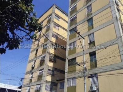 Apartamento en Venta Centro de Barquisimeto 23-9141 M&N 04245543093, 88 mt2, 3 habitaciones
