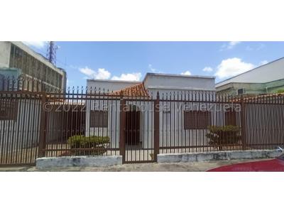 Casa en venta Zona Este Barquisimeto 23-7765 RM 04145148282, 467 mt2, 9 habitaciones