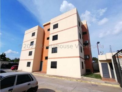 Apartamento en venta en Cabudare Centro 22-27497 YC, 1 habitaciones