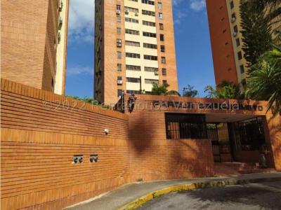 Apartamento en Venta al Este de Barquisimeto 23-8581 N&M 04245543093, 118 mt2, 3 habitaciones
