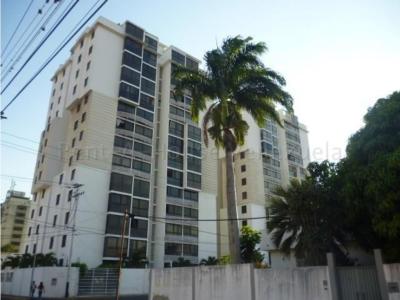 Apartamento en Venta Centro Barquisimeto 23-152 APP 0412-1548350, 160 mt2, 3 habitaciones
