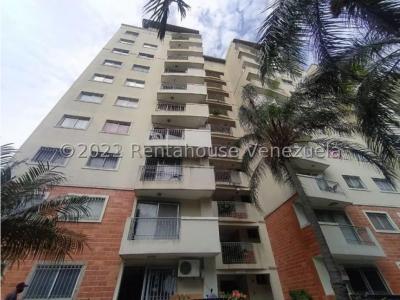 Apartamento en venta en Barquisimeto El Cercado .23-8451 GR, 72 mt2, 3 habitaciones