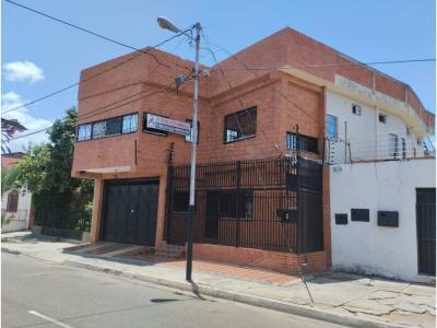 Edificio en venta Pq. Concepción Barquisimeto 23-7929  04145265136 LD, 180 mt2, 9 habitaciones