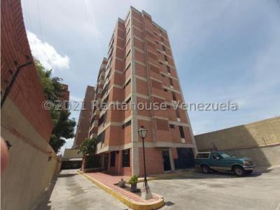 Apartamento en venta Este Barquisimeto. 21-27362. AMR 0414-5162587, 113 mt2, 4 habitaciones