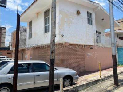 Casa en Venta al Este de  Barquisimeto  23-6438 M&N 04245543093, 444 mt2, 7 habitaciones
