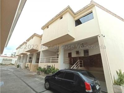 Casa en Venta El Pedregal Este  Barquisimeto 22-25966 M&N 04245543093, 260 mt2, 6 habitaciones