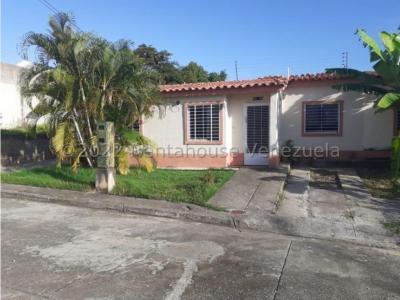 Casa en Venta Villa de Yara Barquisimeto  23-5847 M&N 04245543093, 200 mt2, 3 habitaciones