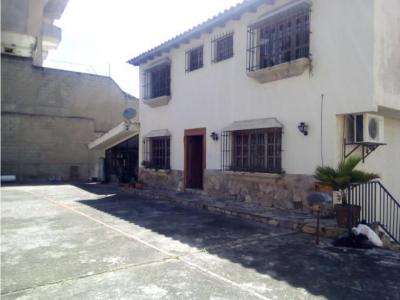 Casa en venta El Pedregal Barquisimeto #22-15044 DFC, 435 mt2, 6 habitaciones