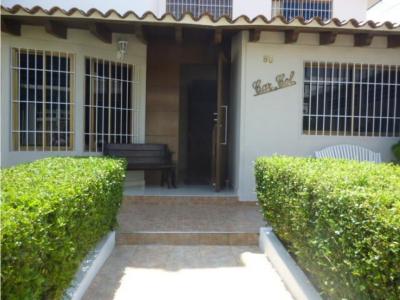 Casa en Venta El Pedregal Este Barquisimeto 23-468 M&N 04245543093, 350 mt2, 6 habitaciones