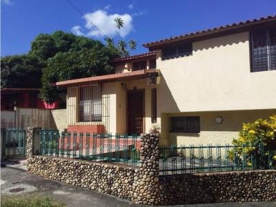 Casa en venta El Pedregal Barquisimeto #22-7230 DFC, 495 mt2, 5 habitaciones