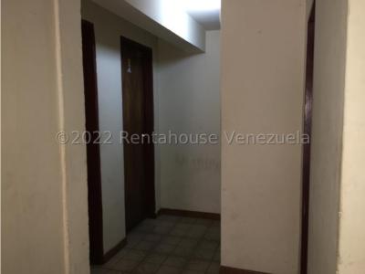Casa en venta Fundación Mendoza Barquisimeto #23-4156 DFC, 300 mt2, 6 habitaciones