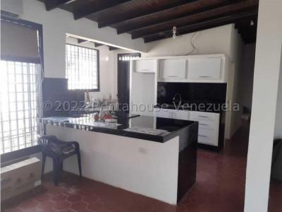 Casa en Venta Valle Hondo Cabudare 23-3479 *JCG*, 226 mt2, 3 habitaciones