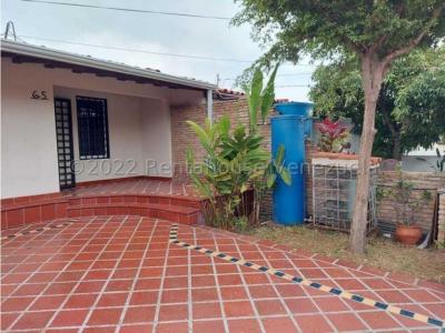 Casa en Venta en Copacoa Cabudare 23-2147 YB, 121 mt2, 3 habitaciones