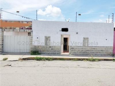 Casa en Venta Centro de Barquisimeto 23-1461 M&N 0424-5543093, 68 mt2, 3 habitaciones