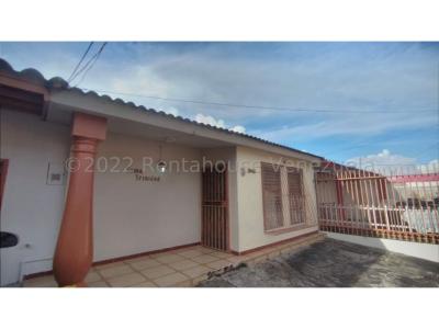 Casa en Venta Las Mercedes Cabudare 23-1327 M&N 04245543093, 250 mt2, 3 habitaciones