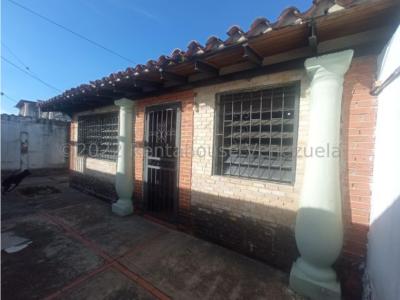 Casa en Venta al Oeste de Barquisimeto 23-1340 M&N 04245543093, 300 mt2, 3 habitaciones
