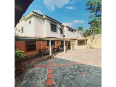 Casa en Venta Urb. Santa Elena Barquisimeto 22-25059 M&N 04245543093, 475 mt2, 6 habitaciones