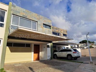 Casa en Venta Urb. Barici Barquisimeto 23-373 M&N 04245543093, 186 mt2, 3 habitaciones
