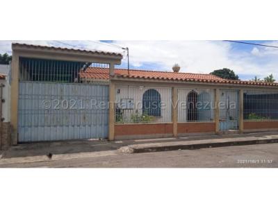 Casa en venta centro Barquisimeto #22-6394 DFC, 312 mt2, 3 habitaciones