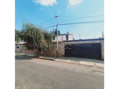 Casa en Venta Urb. Santa Elena Barquisimeto 22-25059 M&N, 475 mt2, 6 habitaciones