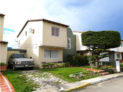 Casa en Venta Cabudare Centro 22-27708 M&N Tlf. 04245543093, 200 mt2, 3 habitaciones