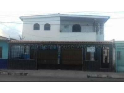 Casa en venta Barquisimeto 21-4572 EA 0414-5266712, 248 mt2, 4 habitaciones