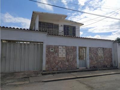 Venta Casa Zona Centro OesteBarquisimeto Lara 22-6232  YB, 400 mt2, 5 habitaciones