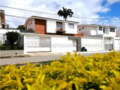 Casa en venta Este de BarquisimetO 22-26294 EA 0414-5266712, 560 mt2, 4 habitaciones