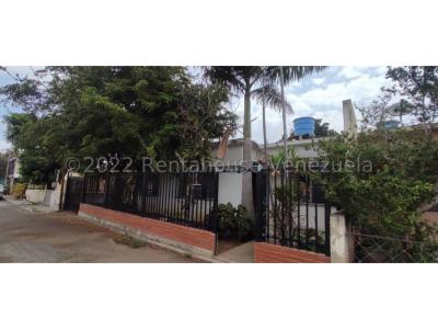 Casa en Venta  al Oeste de  Barquisimeto 22-26210 M&N 04245543093, 184 mt2, 3 habitaciones