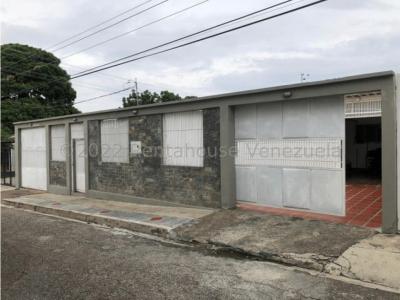 Casa en Venta Chucho Briceño Cabudare 22-25198 M&N 04245543093, 363 mt2, 5 habitaciones