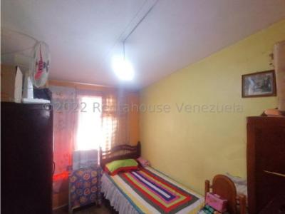 Casa en Venta Oeste de Barquisimeto 22-22268 EA 0414-5266712, 178 mt2, 4 habitaciones