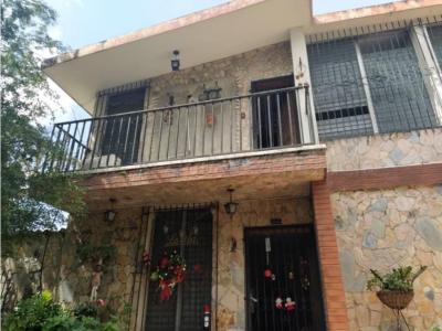Casa en Venta Urb. Bararida Barquisimeto 22-9621 M&N, 300 mt2, 6 habitaciones