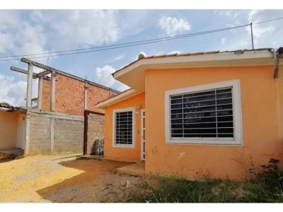 Casa en Venta Hacienda Yucatan Barquisimeto 22-8593 EA 0414-5267712, 195 mt2, 2 habitaciones