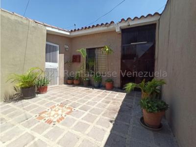 Casa en Venta Parroquia Tamaca Barquisimeto 22-21240 EA 0414-5266712, 75 mt2, 3 habitaciones